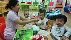 Tuyển giáo viên: Đạo đức, trình độ xếp sau tiền, căn nguyên sai phạm?