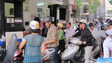 Một trong những điểm bán xăng, dầu của Petrolimex. (Ảnh: Đức Duy/Vietnam+)