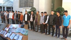 18 người bị bắt giữ cùng tang vật. Ảnh: Công an cung cấp.