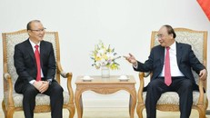 Thủ tướng Nguyễn Xuân Phúc tiếp HLV Park Hang-seo