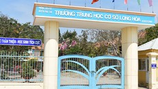 Tạm đình chỉ thầy giáo đánh học sinh vẹo cột sống