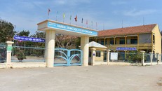 Trường THCS Long Hoà - nơi xảy ra vụ việc thầy Thọ đánh đập học sinh không thuộc bài. (Ảnh: Bửu Đấu)