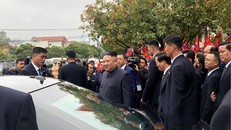 Hành động chưa có tiền lệ của Chủ tịch Kim Jong Un khi đến Việt Nam