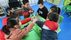 Nhiều phụ huynh muốn mỗi con được thêm 2-3 suất của chương trình sữa học đường nữa.