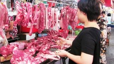 Nhiều tiểu thương ngưng bán thịt heo vì sức mua giảm