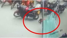 Trượt ngã từ tầng 26, bé gái 6 tuổi đứng dậy đi lại bình thường