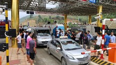 Trạm BOT Hòa Lạc - Hòa Bình (ảnh: Trần Thanh)