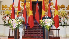 Thủ tướng Nguyễn Xuân Phúc đón, hội đàm với Thủ tướng Nepal