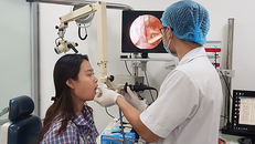 Người phụ nữ giảm 14 kg vì bị nấm họng