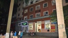 Phát hiện bé gái nguy kịch trên mái tôn chung cư tại Hà Nội