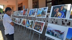 Khai mạc trưng bày chuyên đề 'Lý Sơn-Tinh hoa Di sản lễ hội, địa chất'