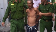 Đối tượng có biểu hiện ngáo đá bị Công an quận Thanh Xuân khống chế 