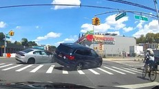 Vượt đèn đỏ, tài xế gây tai nạn chết người