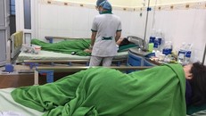 Đà Nẵng: 9 du khách nhập viện sau khi ăn trưa ở nhà hàng đặc sản