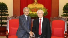 Tổng Bí thư, Chủ tịch nước Nguyễn Phú Trọng và Thủ tướng Malaysia Mahathir Mohamad