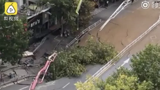 Sụp đường hầm tàu điện ngầm ở Trung Quốc