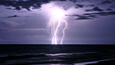 'Siêu sét' mạnh gấp 1.000 lần sét thường