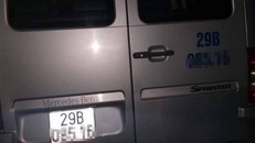 Chiếc xe tại hiện trường. Ảnh: Zing.vn