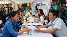 Từ đầu năm 2020 các doanh nghiệp buộc phải tăng lương cho người lao động.