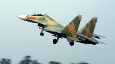 Một chiếc Su-30MK2 ở Trung đoàn Không quân 923. - Ảnh: Zing.vn