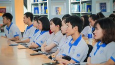 Nội quy sinh viên phải mặc đồng phục suốt tuần, cấm cạo trọc đầu gây tranh cãi