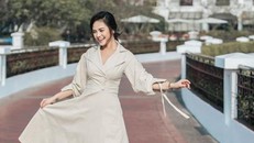 Sau ồn ào clip nóng, Thu Quỳnh ‘Về nhà đi con’ tái xuất rạng rỡ