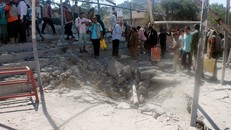 Tên lửa nã trúng duyệt binh, 10 người thiệt mạng