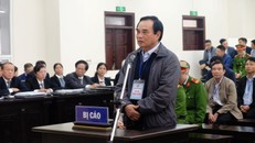 Xét xử hai cựu Chủ tịch Đà Nẵng: Luật sư đề nghị trả hồ sơ vì chưa rõ tội