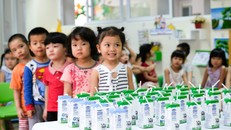 Gần 41.000 trẻ em Đà Nẵng đang thụ hưởng chương trình Sữa học đường.