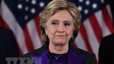 Cựu Ngoại trưởng Mỹ Hillary Clinton tại một sự kiện ở New York, tháng 11/2016. (Ảnh: AFP/TTXVN)