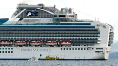 10 người trên du thuyền ở Nhật Bản dương tính với virus Corona