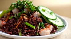 Cơm huyết rồng là món ngon nổi tiếng của tỉnh nào?