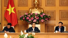 Phó Thủ tướng Vũ Đức Đam chủ trì cuộc họp Ban Chỉ đạo quốc gia phòng chống dịch bệnh viêm đường hô hấp cấp do chủng mới của virus Corona (COVID-19), sáng 26/2. - Ảnh: VGP/Đình Nam