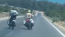 Bình Thuận: Truy tìm nam thanh niên cầm đao, chạy xe khiêu khích CSGT