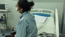 Bệnh nhân số 17 có kết quả xét nghiệm âm tính lần 3 với virus SARS-CoV-2. - Ảnh: VTC News