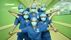 Việt Nam ngày càng nhận được nhiều lời ca ngợi của quốc tế