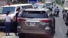 Cản trở xe cứu thương, tài xế ôtô bị phạt 4 triệu đồng và tước bằng 2 tháng