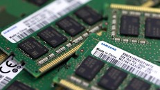 Bị Mỹ chặn đường, Huawei nhập sẵn chip số lượng lớn từ Hàn Quốc