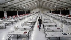 Một bệnh viện chuyên trị Covid-19 ở Mumbai, Ấn Độ. - Ảnh: Reuters