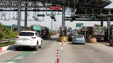 Đường cao tốc Pháp Vân - Cầu Giẽ và Cầu Giẽ - Ninh Bình thực hiện thu điện tử ETC từ ngày 10/6. - Ảnh: Tuổi Trẻ