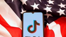 TikTok là một trong những ứng dụng bị chính quyền Mỹ "truy quét" mạnh tay nhất. (Ảnh: Asia1)