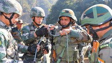 Ấn - Trung đồng ý ngừng đưa thêm quân đến biên giới