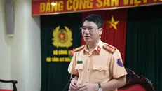 CSGT bụng to sẽ không được ra đường làm nhiệm vụ