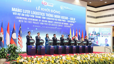 Chuyển đổi số trong ngành logistics: Cơ hội chuyển mình với 'siêu cảng' đầu tiên