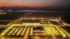 Sân bay Vân Đồn lung linh khi đêm xuống