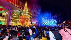 Lộ diện tâm điểm lễ hội tại 'thành phố biển hồ' giữa lòng Hà Nội