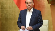 Thủ tướng phát biểu kết luận cuộc họp trực tuyến toàn quốc của Thường trực Chính phủ với Ban Chỉ đạo quốc gia và các địa phương. - Ảnh VGP/Quang Hiếu