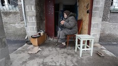 Người dân tại Mariupol, Ukraine, ngày 14/4/2022.