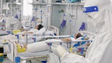 Giải mã nguyên nhân khiến nhiều người mắc COVID-19 nặng hơn người khác