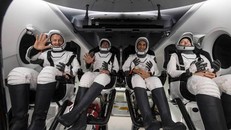 Phi hành đoàn Crew-3 của NASA trở về Trái Đất an toàn sau 6 tháng trên ISS